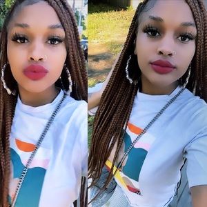 Meet your Posher, Michaela